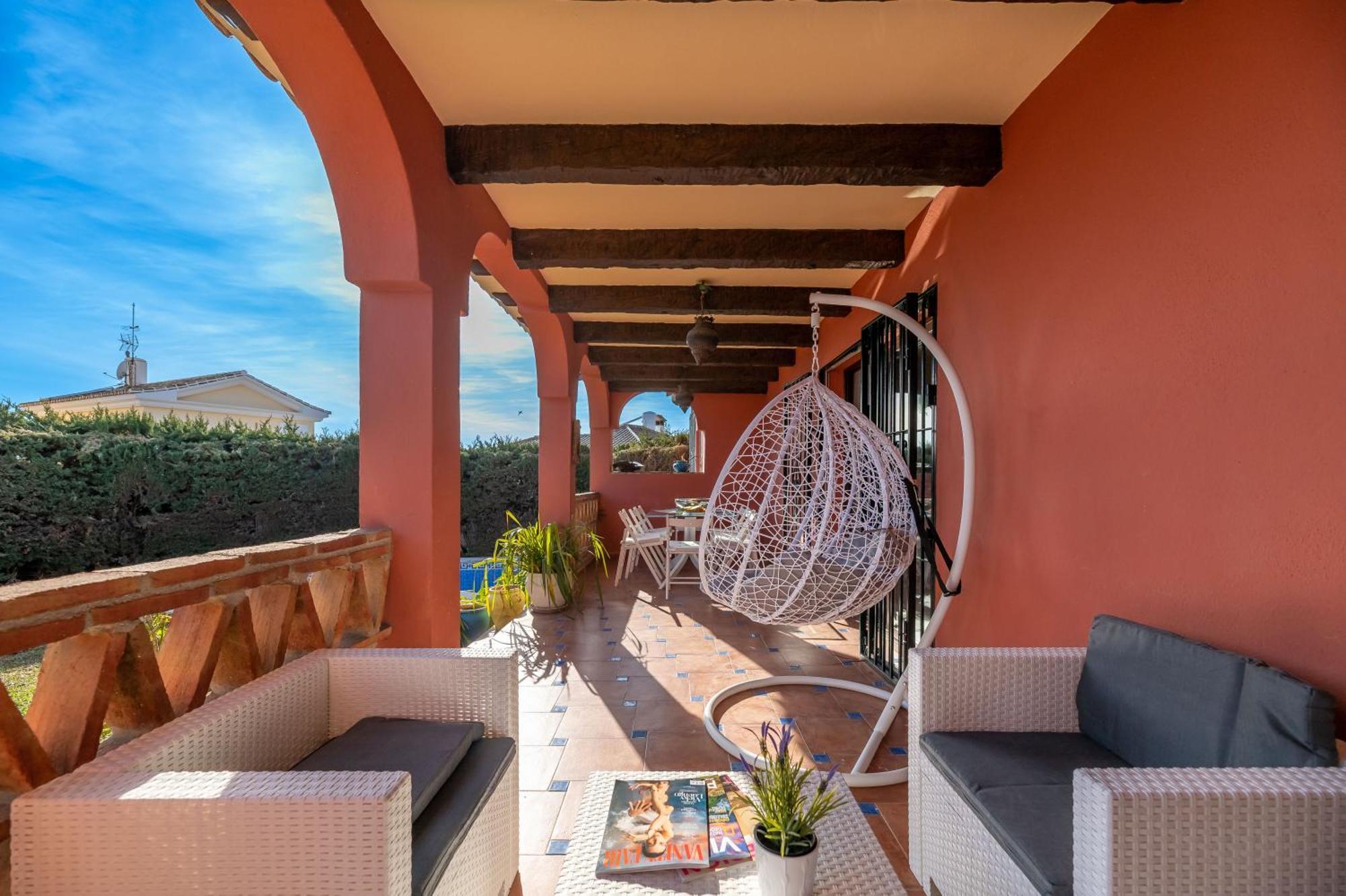 Apartamento Classic 5 Bdrm Andalucian W Pool & Sea View