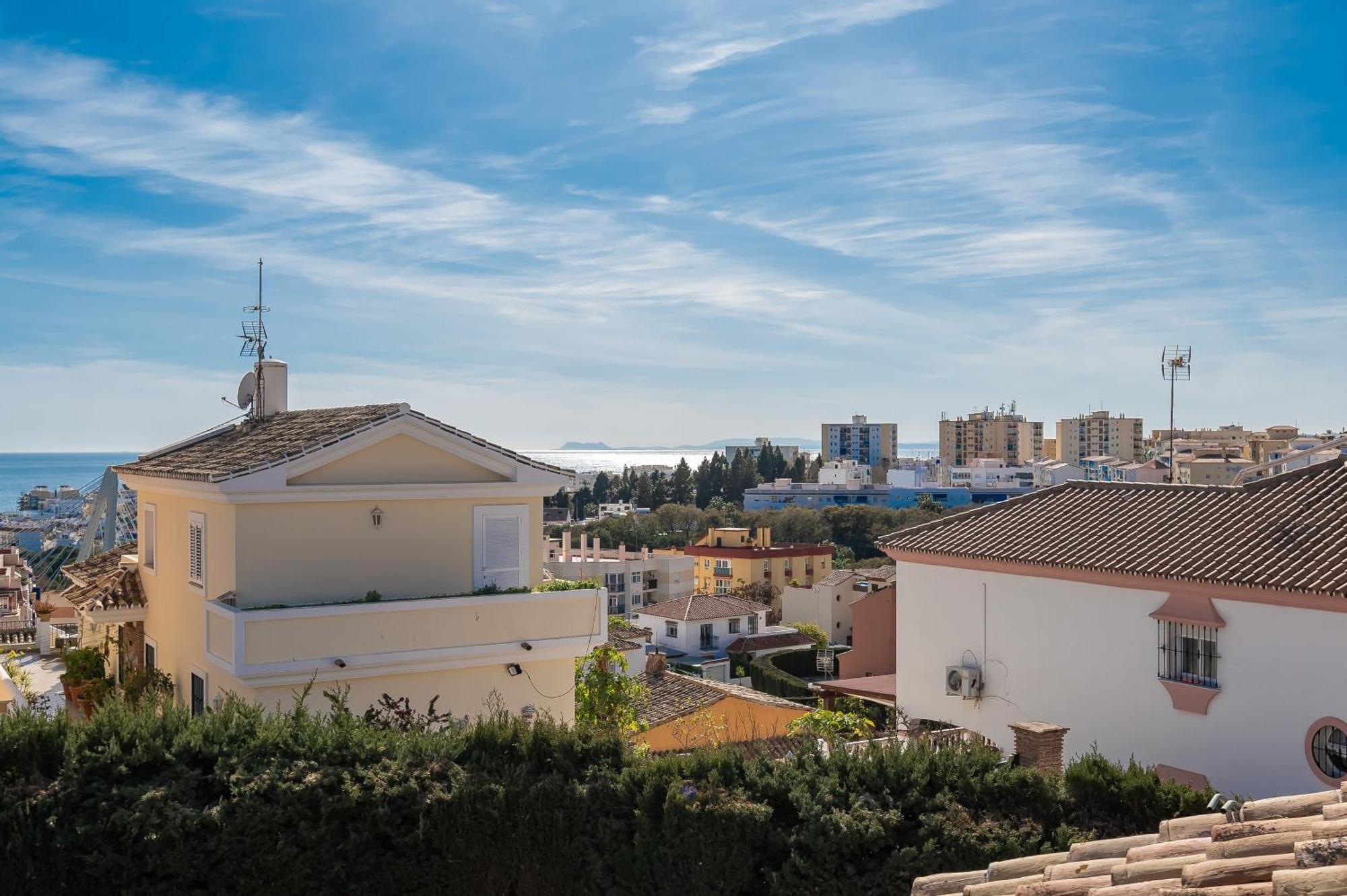 Apartamento Classic 5 Bdrm Andalucian W Pool & Sea View *